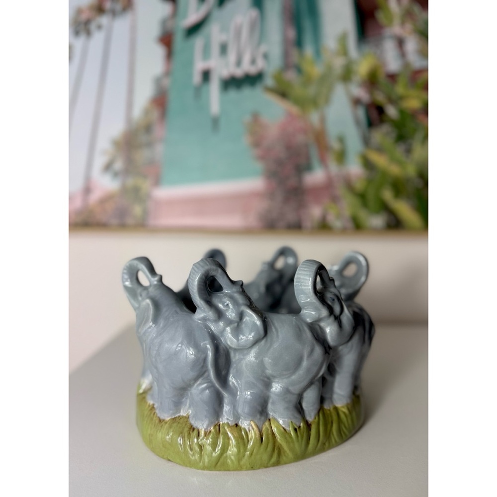 Vintage Holland Mold Gray Elephants Circle Planter Bowl Ceramic 1984 Home Decor